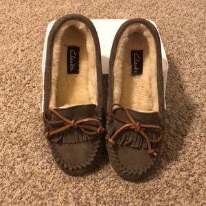 NWOT Clarks slippers size 7 - never worn